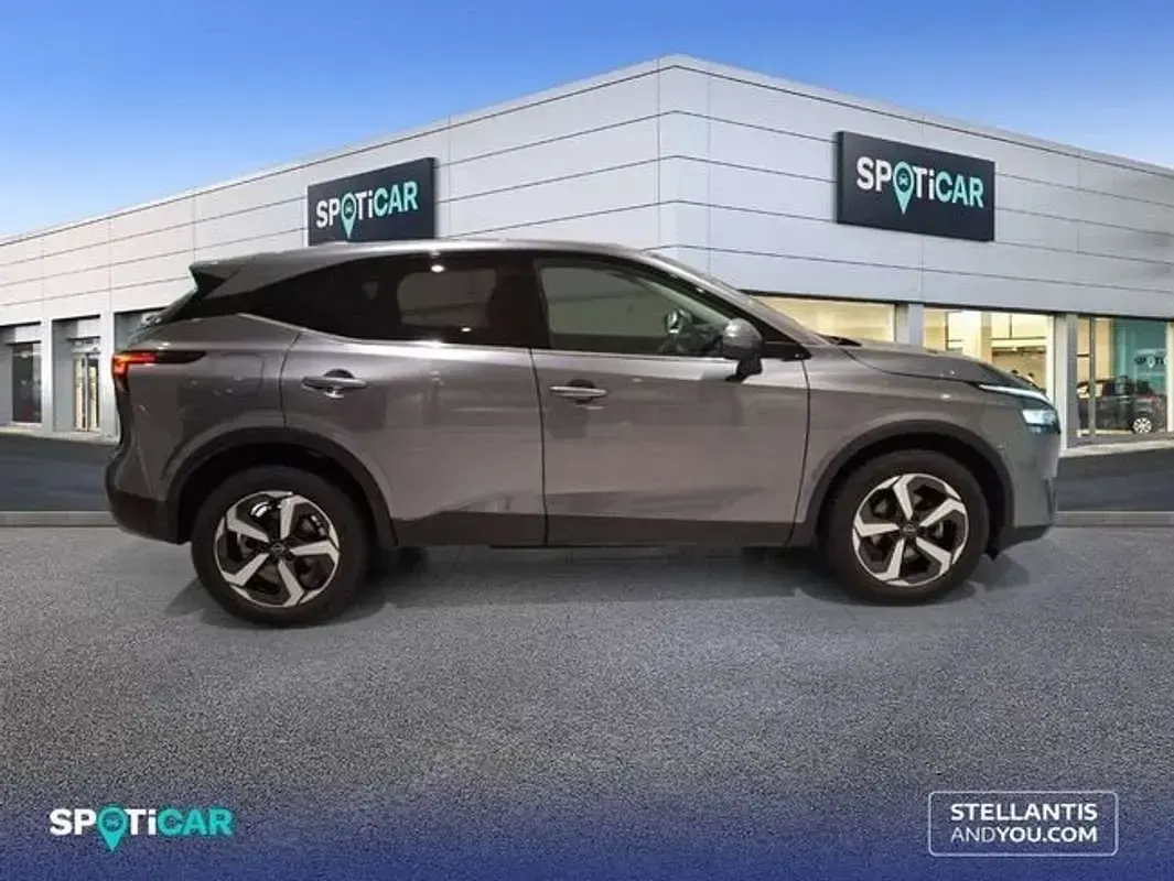 Usado Nissan Qashqai Tekna 140 CV (102 kW) 2024 Gris SUV