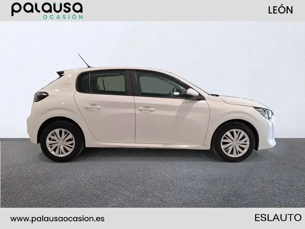 Usado Peugeot 208 Active 102 CV (75 kW) 2021 Blanco Utilitario