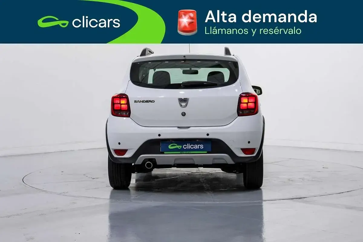 Usado Dacia Sandero Stepway 101 CV (74 kW) 2020 Blanco Utilitario