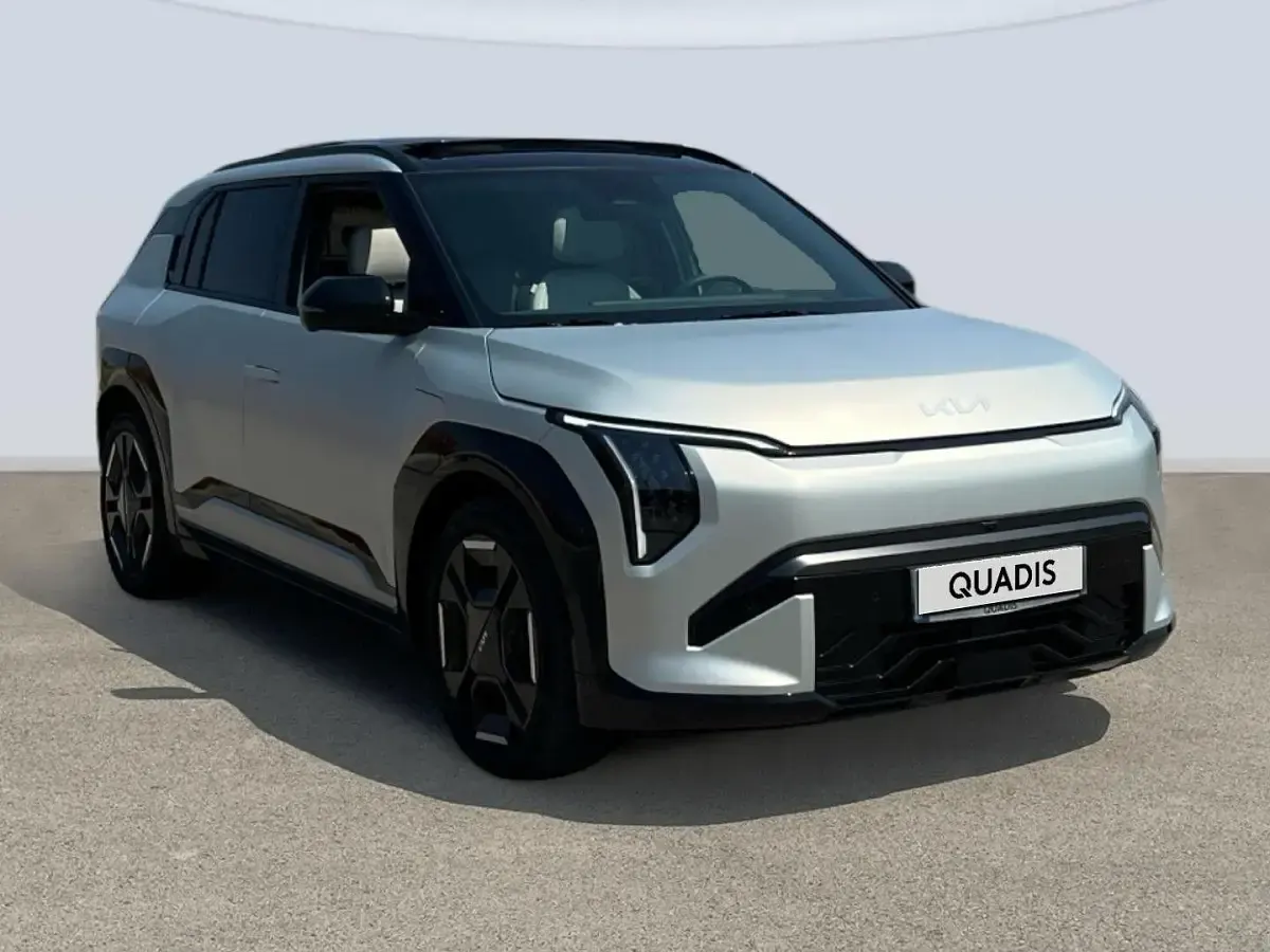 Usado Kia EV3 GT-Line 150 kW (204 CV) 2025 Gris plata SUV