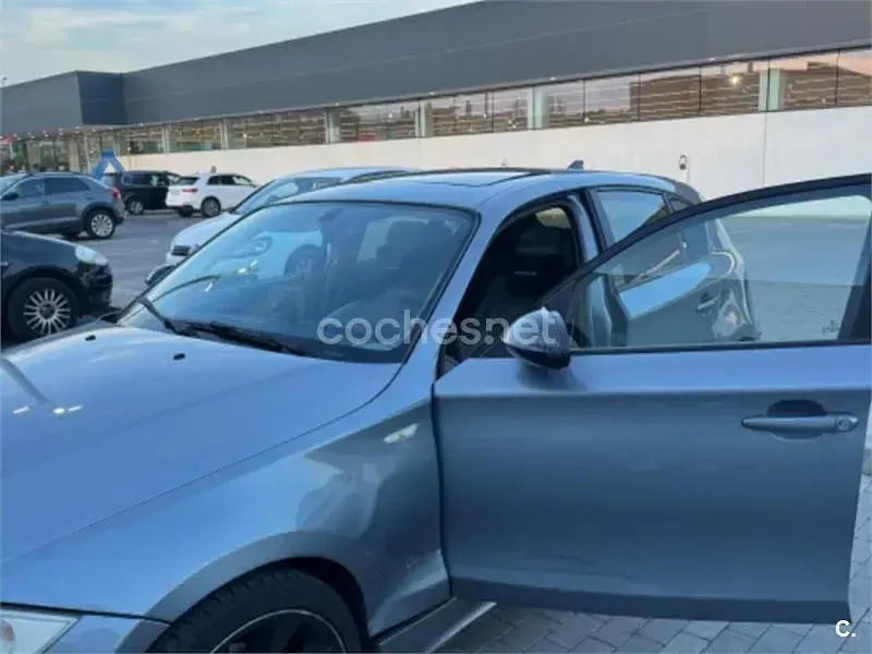 Usado BMW 118 122 CV (89 kW) 2004 Gris / plata Utilitario