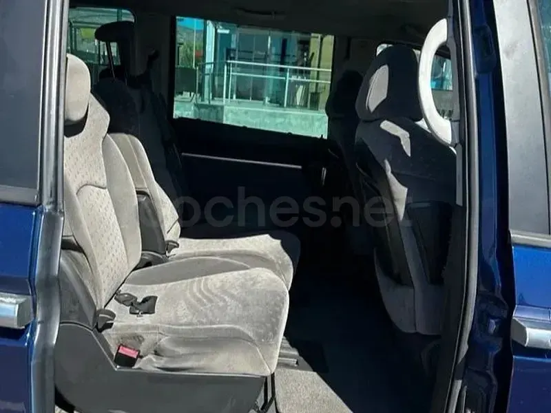 Usado Peugeot 807 109 CV (80 kW) 2004 Azul Monovolumen