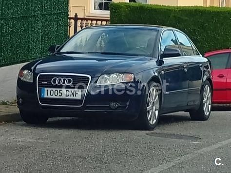 Usado Audi A4 130 CV (95 kW) 2005 Azul Berlina