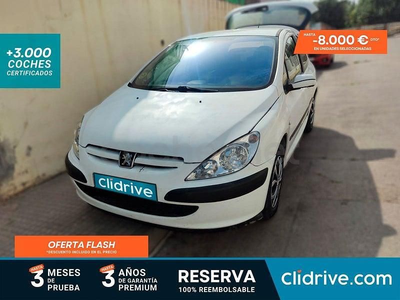 Usado Peugeot 307 110 CV (80 kW) 2001 Blanco Utilitario