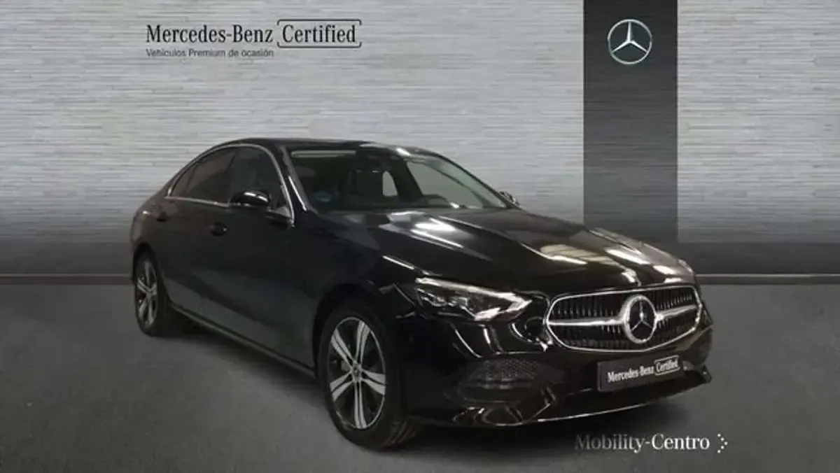 Usado Mercedes C300e 315 CV (231 kW) 2023 Negro Berlina