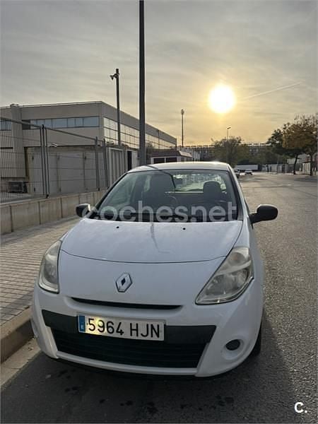 Blanco Usado 2012 Renault Clio IV Business Berlina | 5300 € (Buen precio) - Imagen 1/4