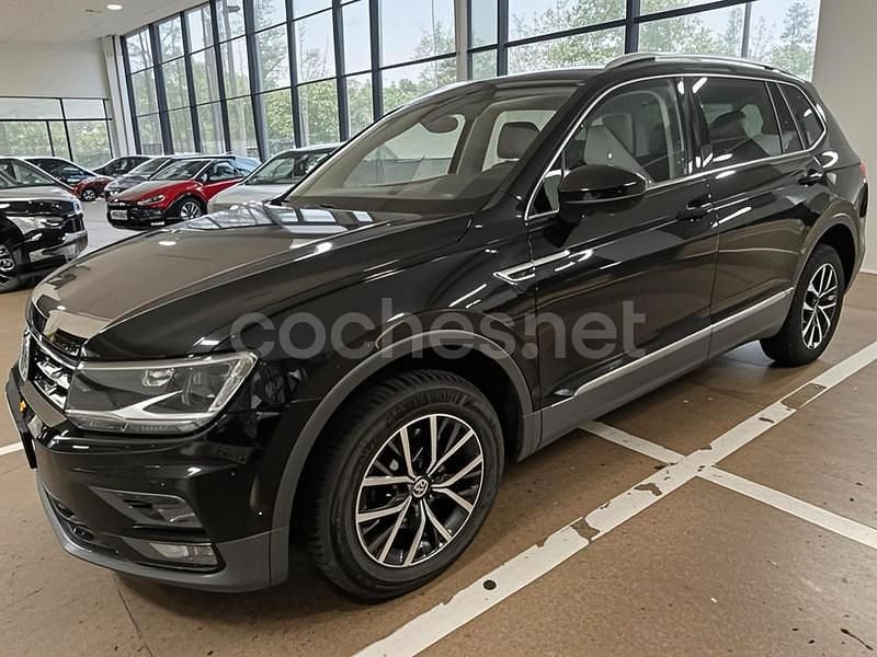 Negro Usado 2021 VW Tiguan Allspace SUV | 24.900 € (Precio justo) - Imagen 1/4