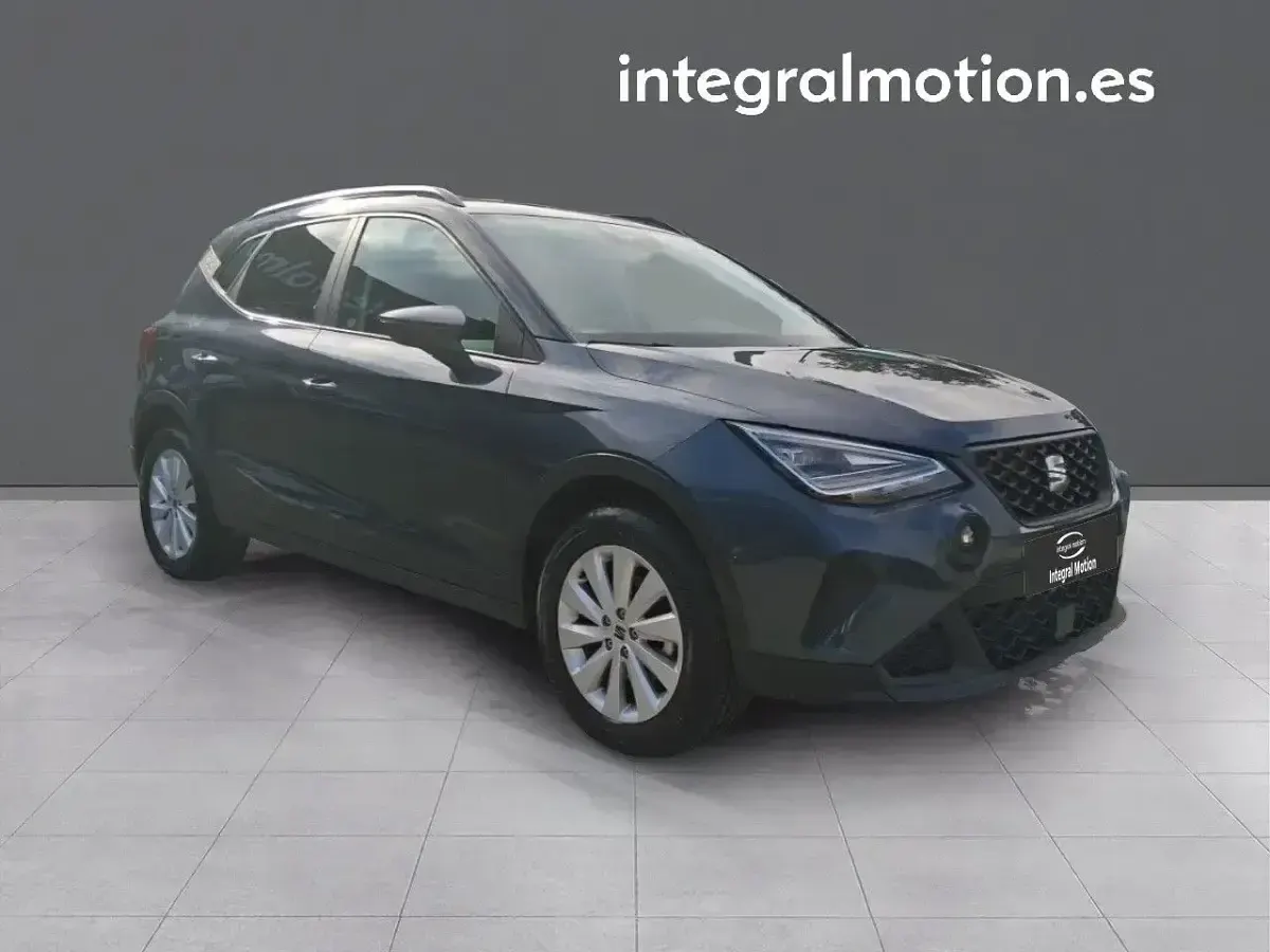 Usado Seat Arona Style 115 CV (84 kW) 2025 Negro SUV