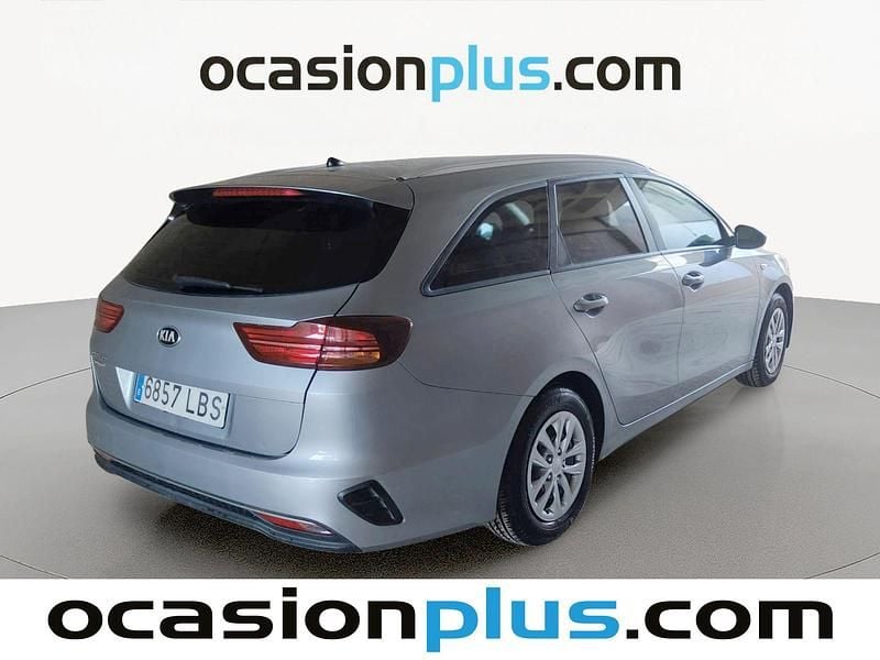 Usado Kia Ceed 120 CV (88 kW) 2019 Gris plata Utilitario