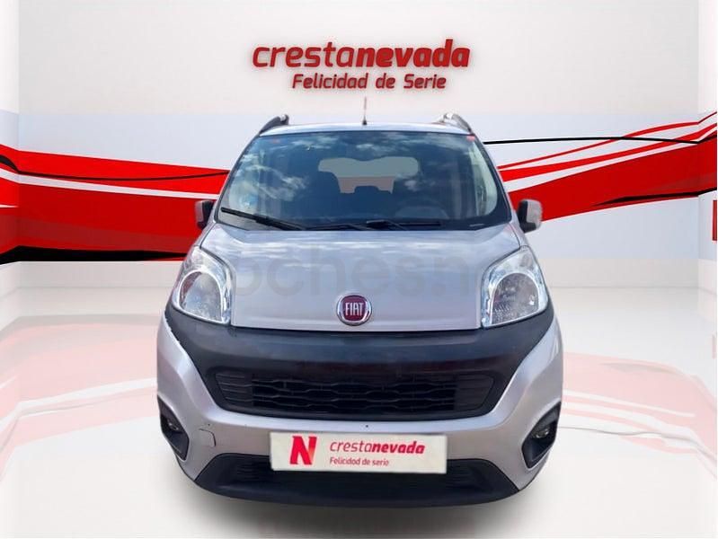 Usado Fiat Qubo Lounge 70 CV (51 kW) 2019 Gris / plata Monovolumen