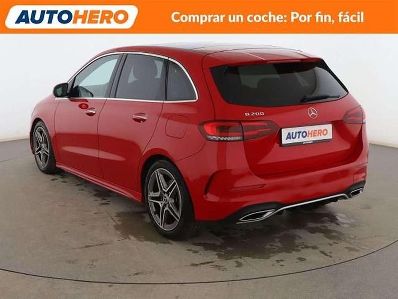 Usado Mercedes B200 AMG line 163 CV (119 kW) 2019 Rojo Monovolumen