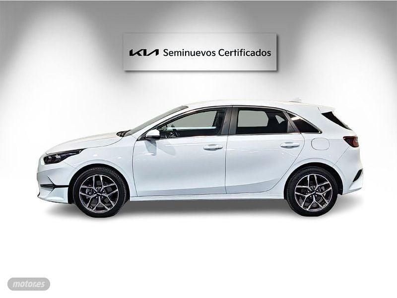 Usado Kia Ceed 136 CV (100 kW) 2023 Blanco Utilitario