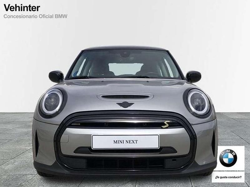 Usado Mini Cooper SE 135 kW (184 CV) 2023 Plateado Utilitario