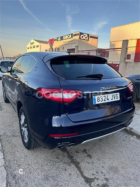 Usado Maserati Levante 275 CV (202 kW) 2016 Azul SUV