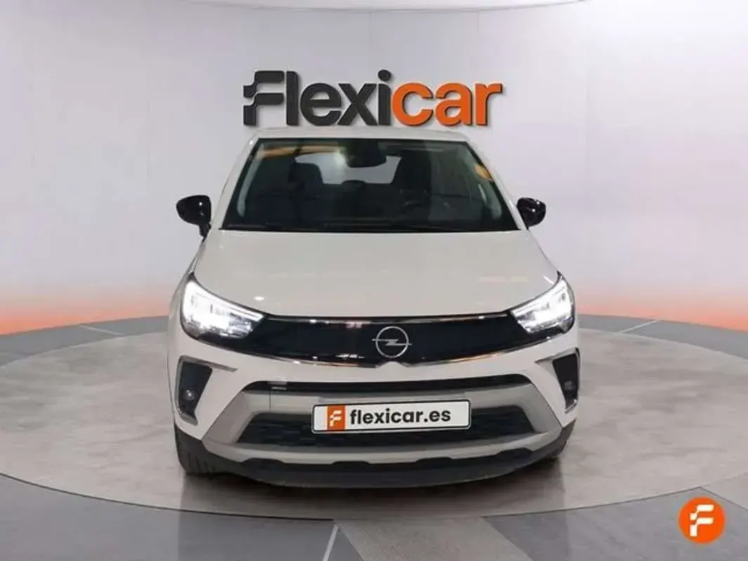 Usado Opel Crossland Elegance 110 CV (80 kW) 2024 Blanco SUV