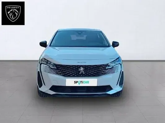 Usado Peugeot 3008 Allure 130 CV (95 kW) 2023 Blanco SUV