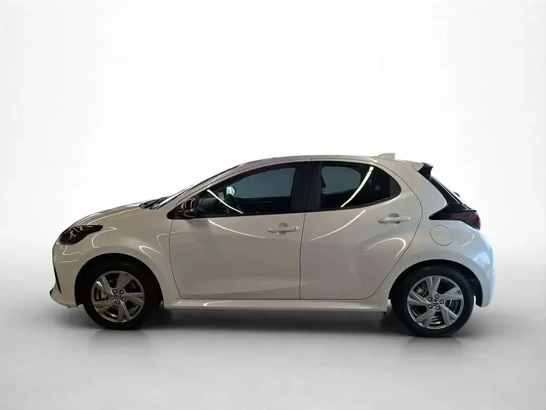 Usado Mazda 2 Exclusive-Line 117 CV (86 kW) 2025 Blanco Utilitario