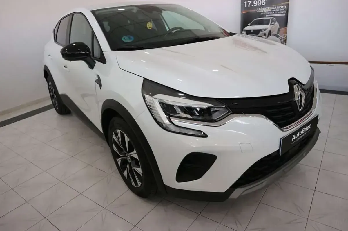 Usado Renault Captur Equilibre 101 CV (74 kW) 2023 Blanco SUV
