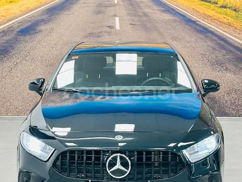 Usado Mercedes A180 116 CV (85 kW) 2018 Negro Berlina