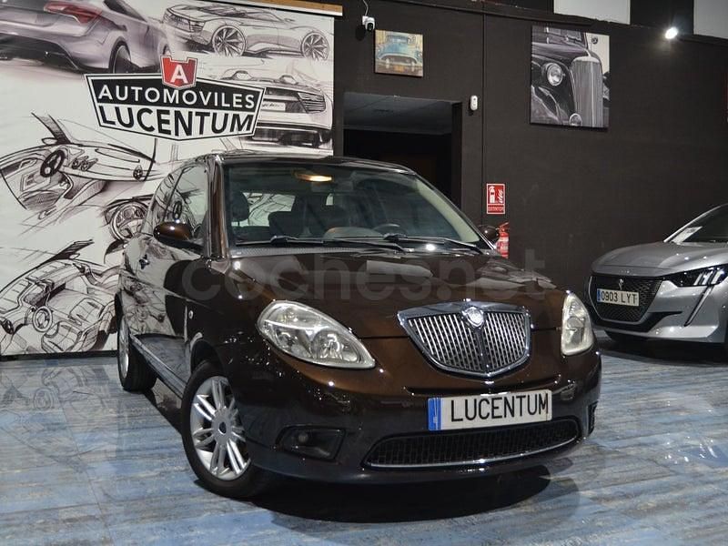 Usado Lancia Ypsilon 95 CV (69 kW) 2009 Marrón Utilitario