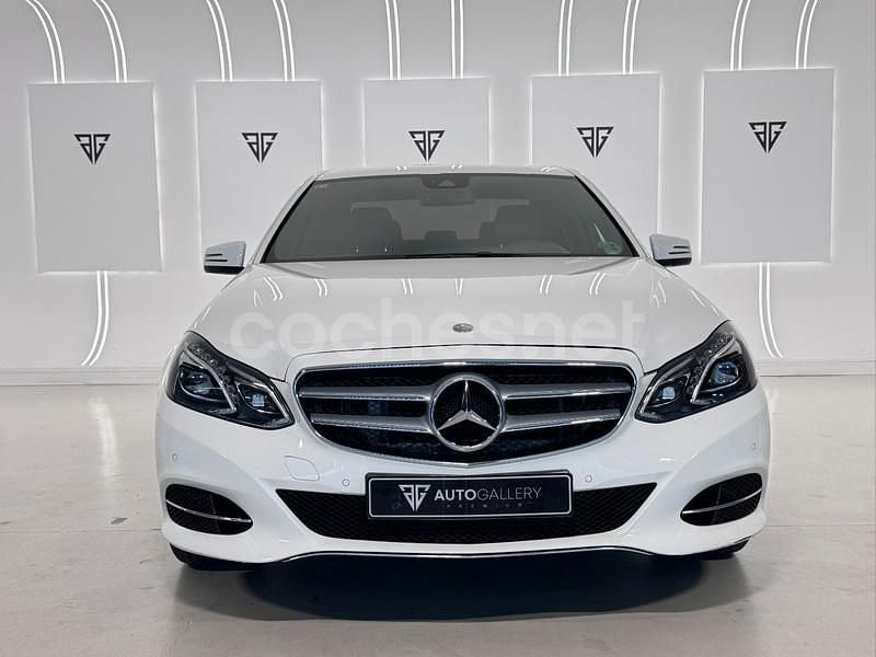 Usado Mercedes E220 Avantgarde 170 CV (125 kW) 2015 Blanco Berlina
