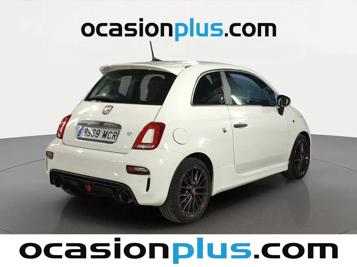 Usado Abarth 695 180 CV (132 kW) 2022 Blanco Utilitario