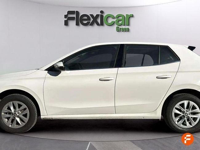 Usado Skoda Fabia Ambition 95 CV (69 kW) 2023 Blanco Utilitario