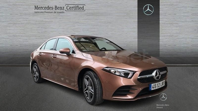 Usado Mercedes A250 218 CV (160 kW) 2022 Amarillo Berlina