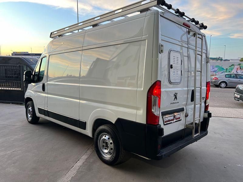 Usado Peugeot Boxer S 120 CV (88 kW) 2020 Blanco Van