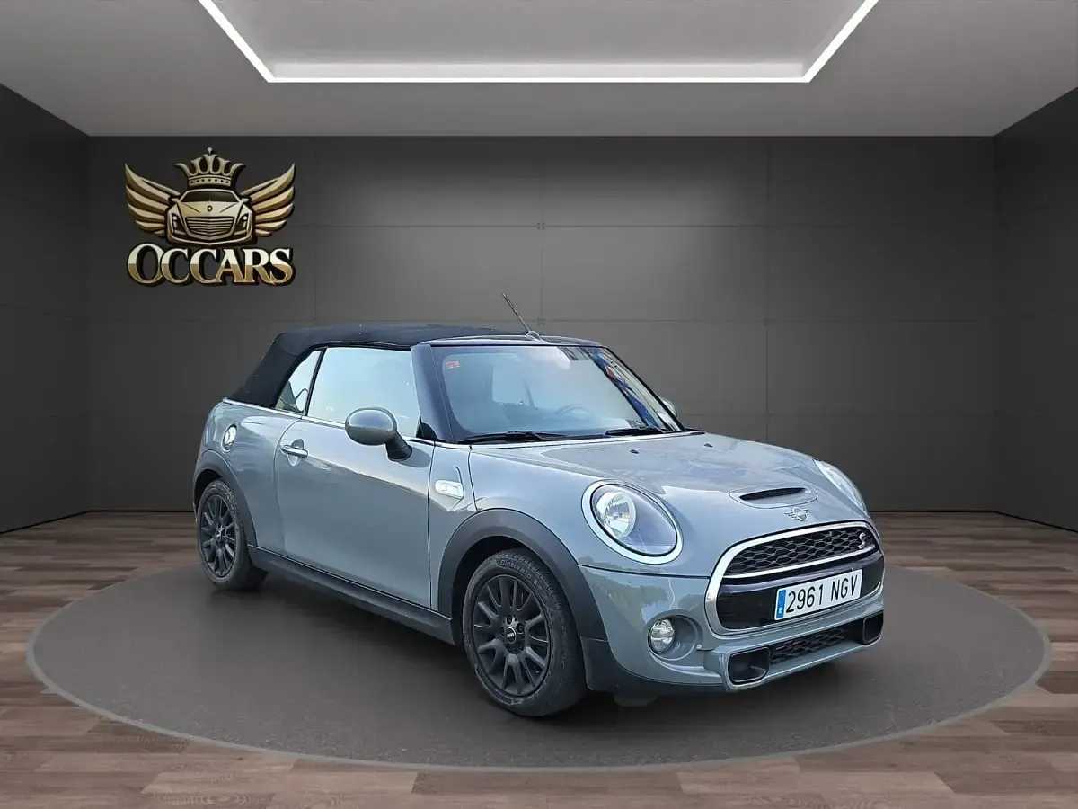 Usado Mini Cooper 230 CV (169 kW) 2019 Gris Utilitario