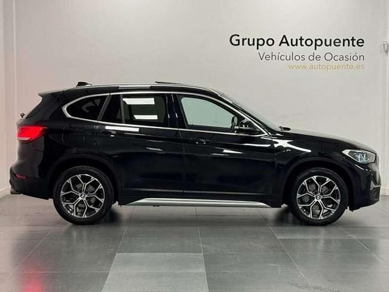 Usado BMW X1 Comfort Edition 150 CV (110 kW) 2021 Negro SUV