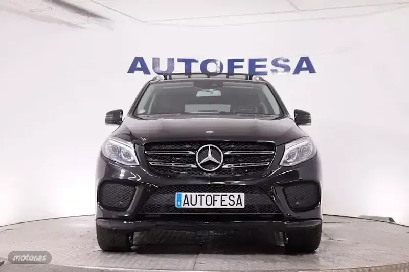 Usado Mercedes GLE500 AMG line 442 CV (325 kW) 2016 Negro SUV