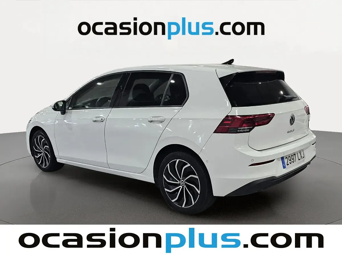 Usado VW Golf VIII Life 131 CV (96 kW) 2022 Blanco Utilitario