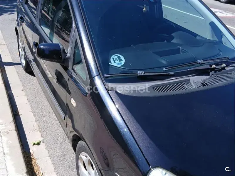 Usado Ford C-MAX Trend 115 CV (84 kW) 2008 Negro Monovolumen