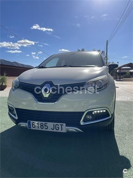 Usado Renault Captur 90 CV (66 kW) 2015 Beige SUV