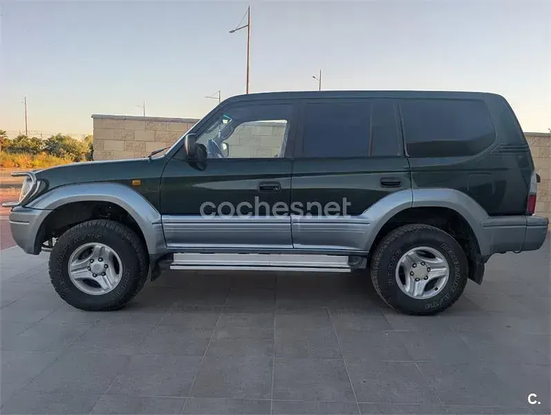 Usado Toyota Land Cruiser 163 CV (119 kW) 2001 Verde SUV