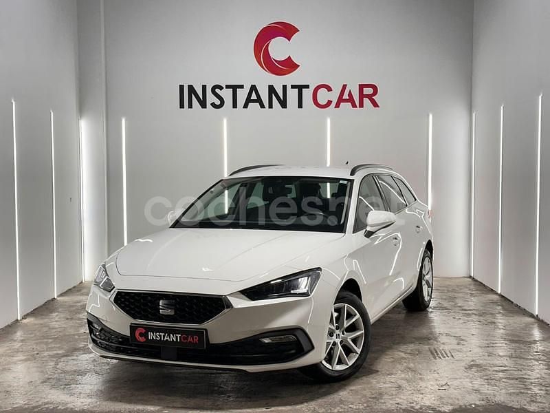 Usado Seat Leon Reference 115 CV (84 kW) 2021 Blanco Familiar