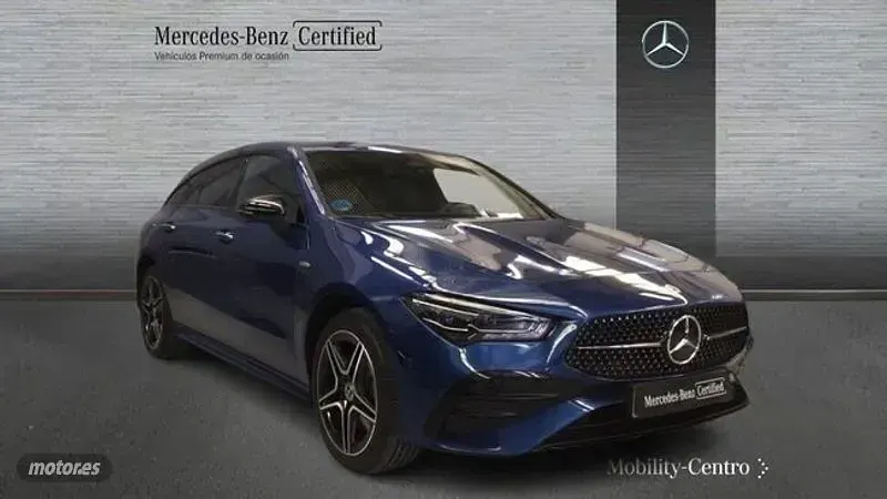 Usado Mercedes CLA250e 217 CV (159 kW) 2025 Azul Coupe