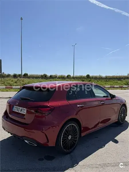 Usado Mercedes A250 218 CV (160 kW) 2024 Rojo Berlina