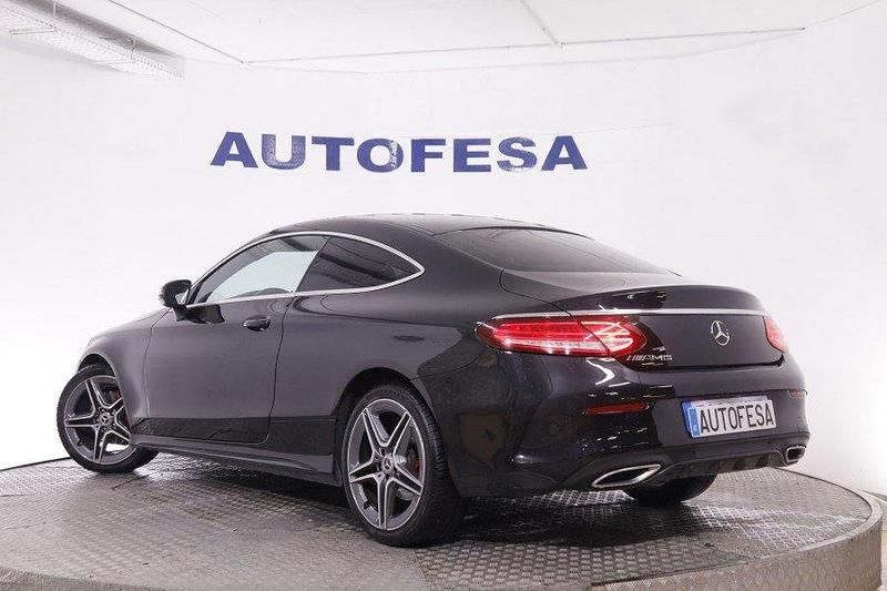 Usado Mercedes C220 AMG line 170 CV (125 kW) 2016 Negro Coupe