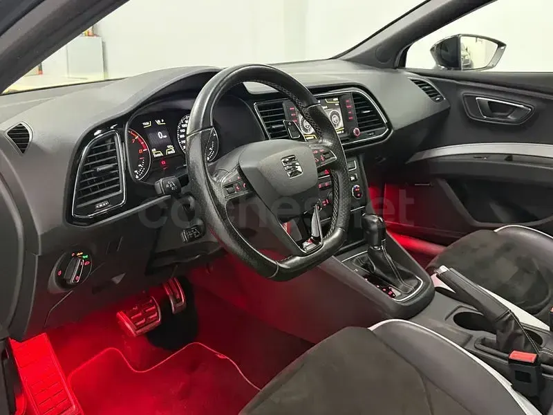 Usado Seat Leon CUPRA 290 CV (213 kW) 2016 Gris / plata Familiar