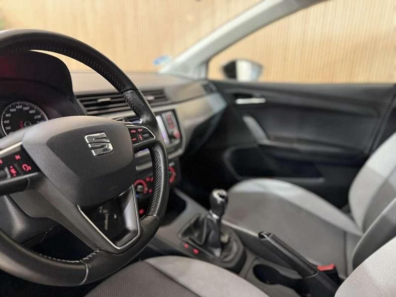 Usado Seat Ibiza Style 90 CV (66 kW) 2021 Blanco Utilitario