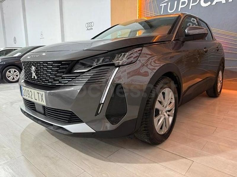 Usado Peugeot 3008 Active 130 CV (95 kW) 2021 Gris / plata SUV