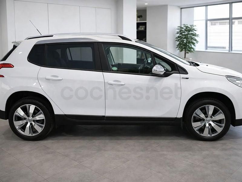Usado Peugeot 2008 Access 82 CV (60 kW) 2016 Blanco SUV
