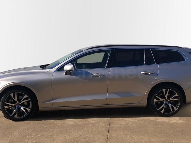 Käytetty Volvo V60 Core 197 HP (144 kW) 2025 Peessi Farmari