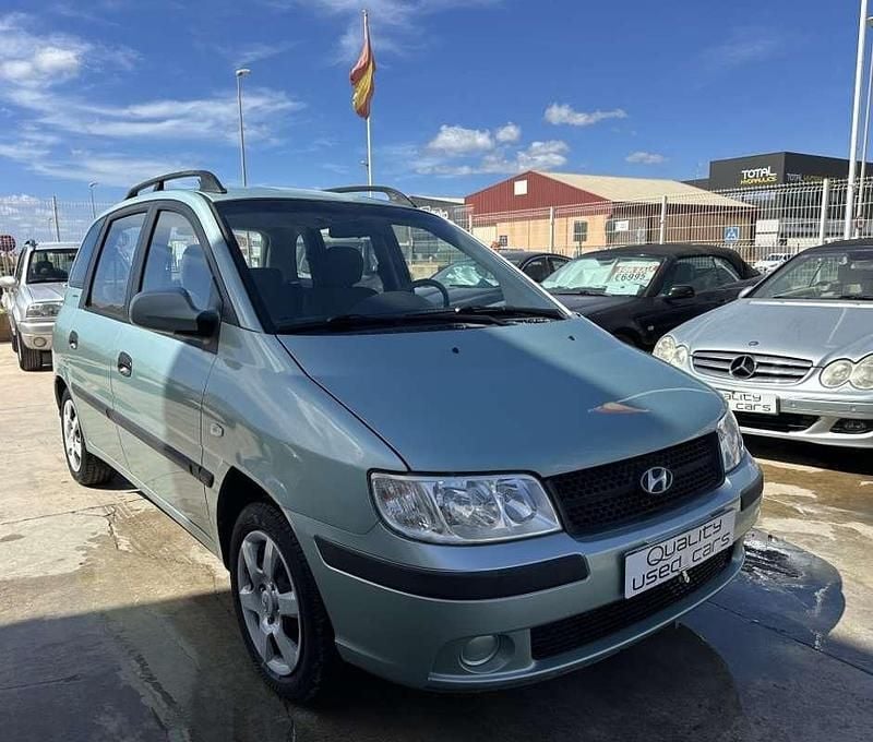 Verde Usado 2006 Hyundai Matrix GLS Monovolumen | 4995 € - Imagen 1/4