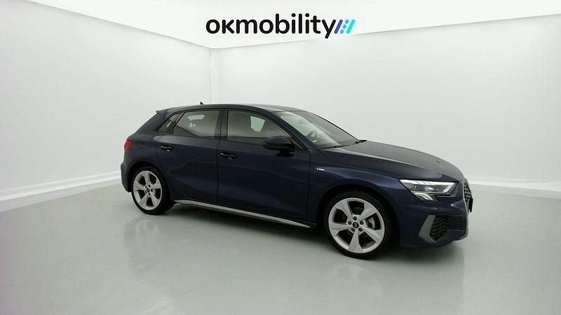Usado Audi A3 Sportback e-tron S-Line 150 CV (110 kW) 2023 Navarrablau metallic Utilitario