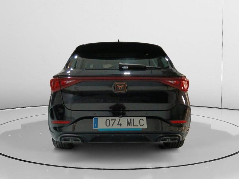 Usado Cupra Leon 150 HP (110 kW) 2023 Preto