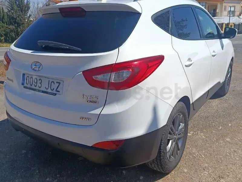Usado Hyundai ix35 136 CV (100 kW) 2015 Blanco SUV