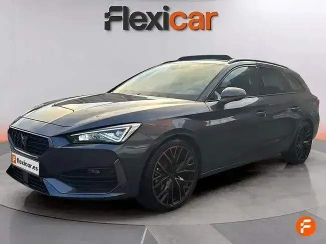 Usado Cupra Leon 190 CV (139 kW) 2023 Gris Familiar